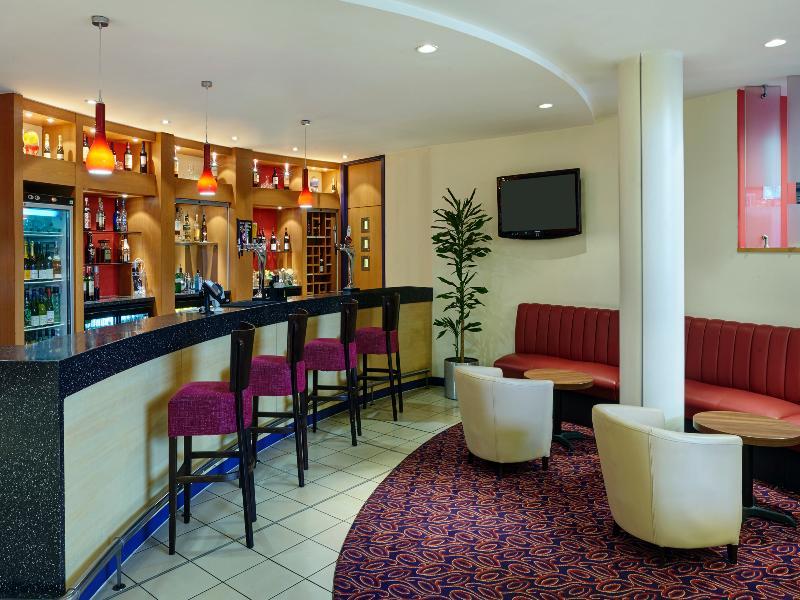 Hotel Ramada London North Edgware Exteriér fotografie